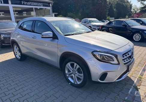 Mercedes-Benz GLA 180, 2017