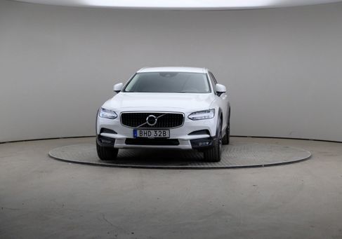 Volvo V90 Cross Country, 2020