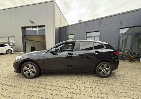 BMW 118, 2023