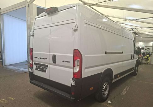 Peugeot Boxer, 2025