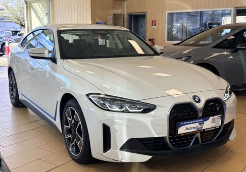 BMW i4, 2022