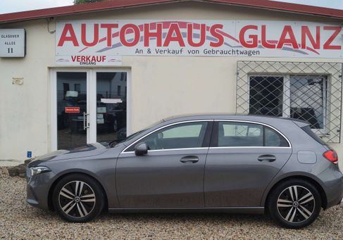 Mercedes-Benz A 200, 2022