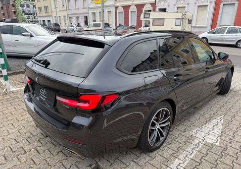 BMW 520, 2023 3