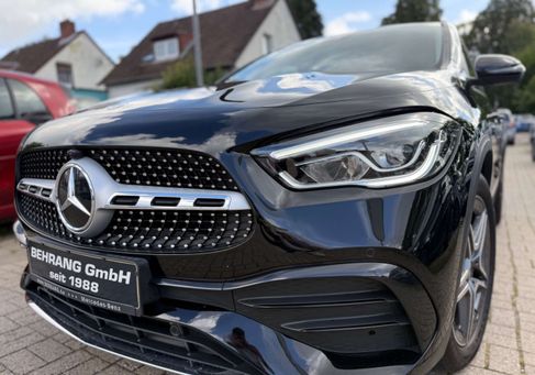 Mercedes-Benz GLA 200, 2022 3