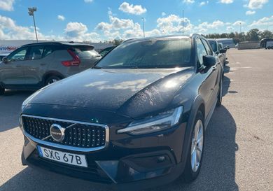 Volvo V60 Cross Country, 2023