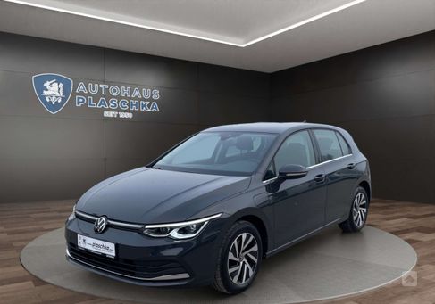 Volkswagen Golf, 2022