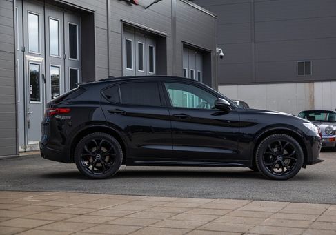 Alfa Romeo Stelvio, 2021