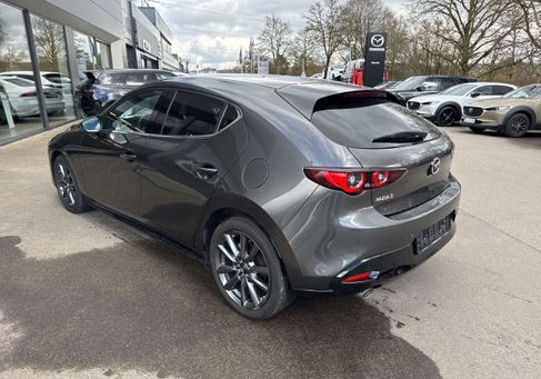 Mazda 3, 2022