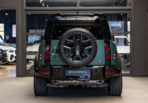 Land Rover Defender, 2022