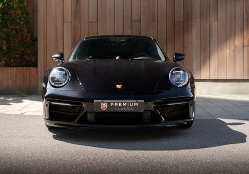 Porsche, 2021