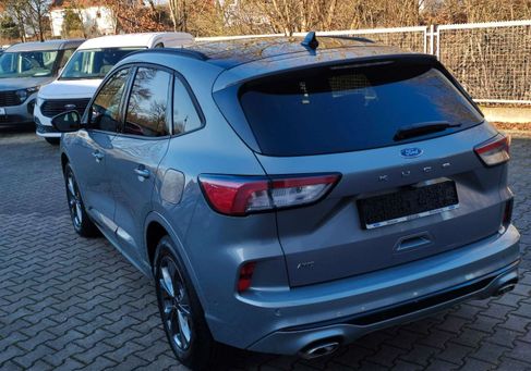 Ford Kuga, 2022
