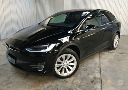 Tesla Model X, 2018