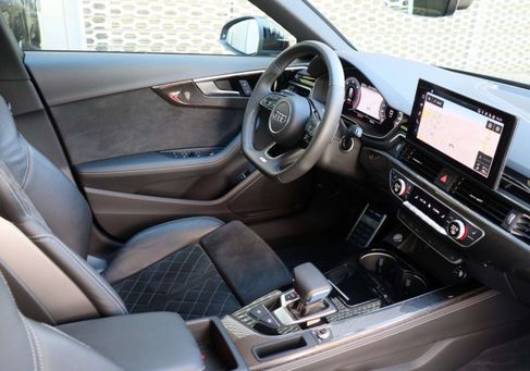 Audi A4, 2020 3