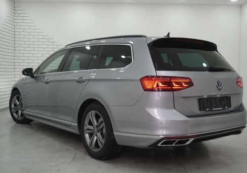 Volkswagen Passat, 2022