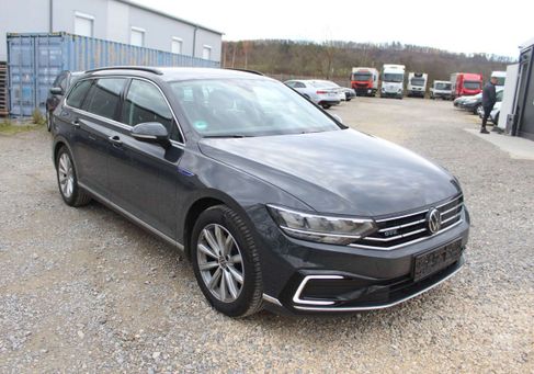 Volkswagen Passat Variant, 2021