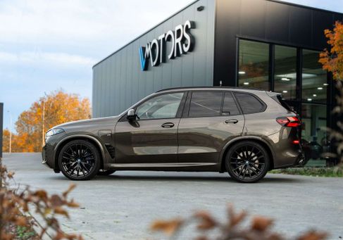 BMW X5, 2023