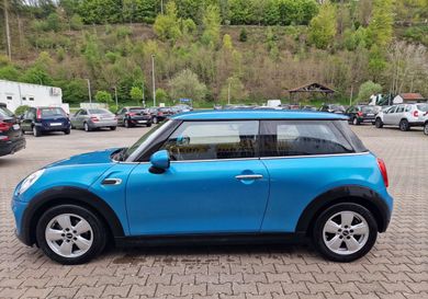 MINI ONE, 2018