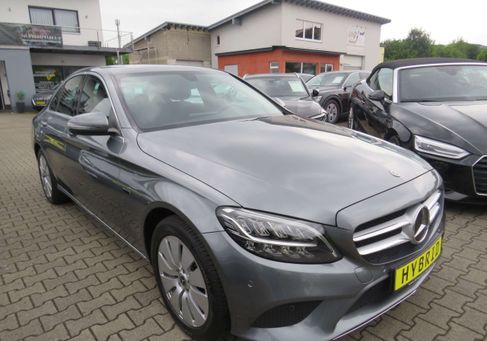 Mercedes-Benz C 300, 2021