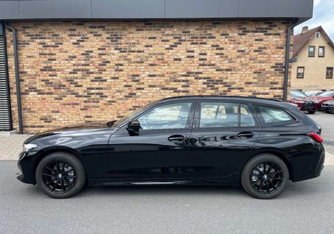 BMW 318, 2024 3