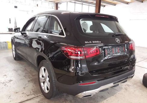 Mercedes-Benz GLC 300, 2021