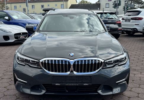 BMW 320, 2019