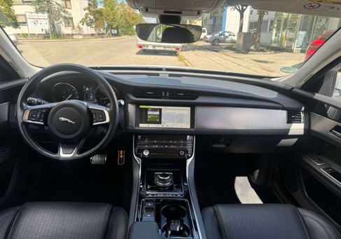 Jaguar XF, 2020
