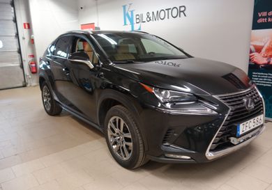 Lexus NX, 2018