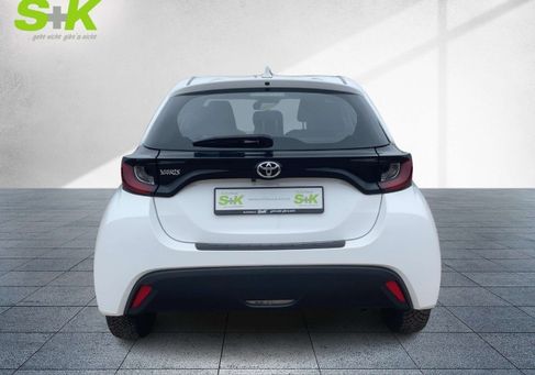 Toyota Yaris, 2024