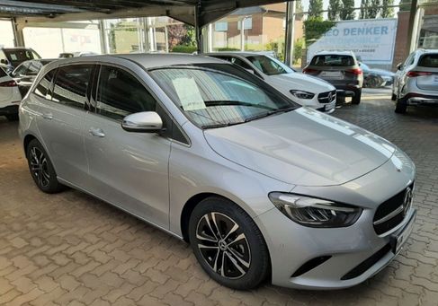 Mercedes-Benz B 180, 2024