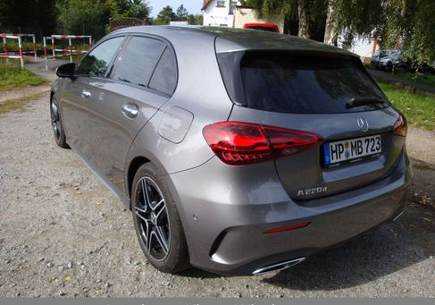 Mercedes-Benz A 220, 2024