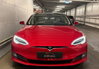 Tesla Model S, 2018