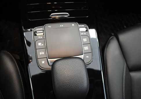 Mercedes-Benz CLA 200 Shooting Brake, 2020