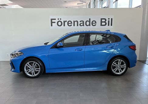 BMW 118, 2024 3