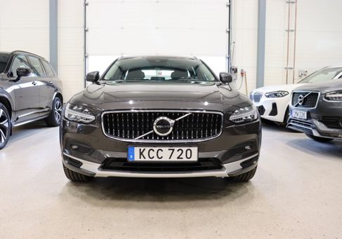 Volvo V90 Cross Country, 2021