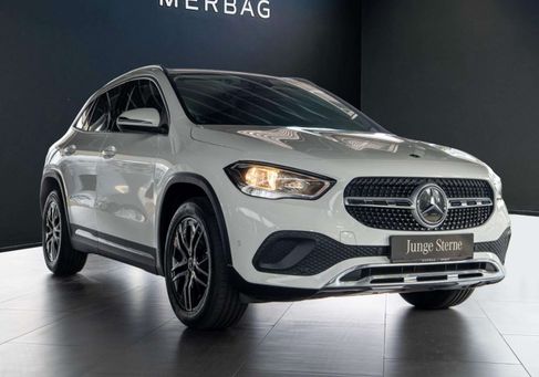 Mercedes-Benz GLA 200, 2020 3