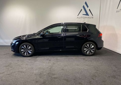 Volkswagen Golf, 2023 2