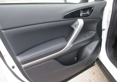 Mitsubishi Eclipse Cross, 2022