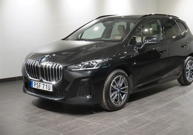 BMW 230, 2025
