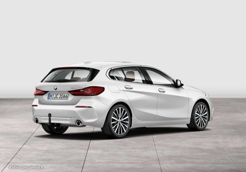BMW 120, 2021