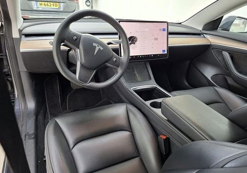 Tesla Model 3, 2023