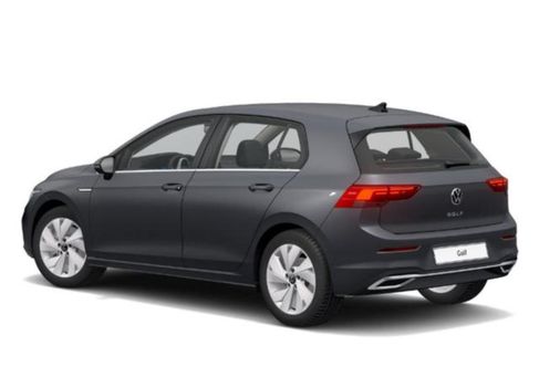 Volkswagen Golf, 2023 3