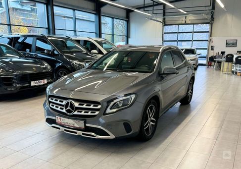 Mercedes-Benz GLA 200, 2019