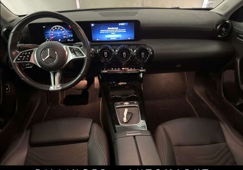 Mercedes-Benz A 180, 2023