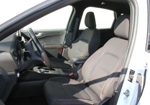 Ford Kuga, 2021