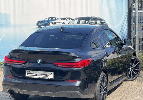 BMW 218, 2019 3