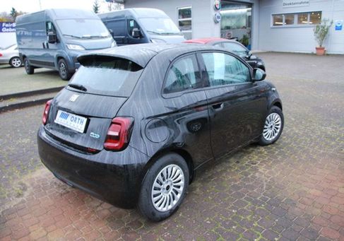 Fiat 500, 2022