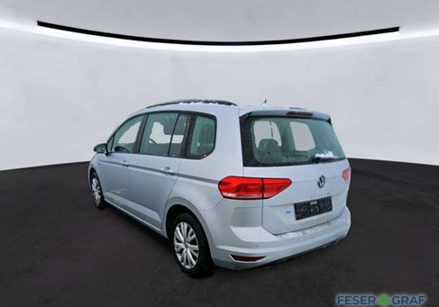 Volkswagen Touran, 2022