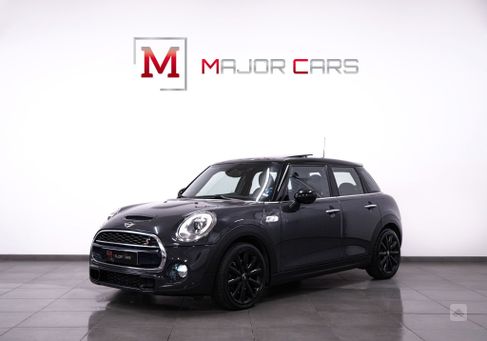 MINI, 2017