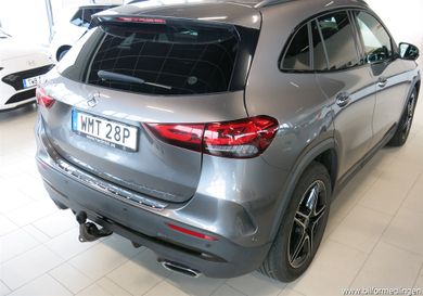 Mercedes-Benz GLA 200, 2022