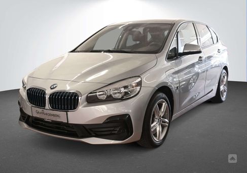 BMW 225, 2018